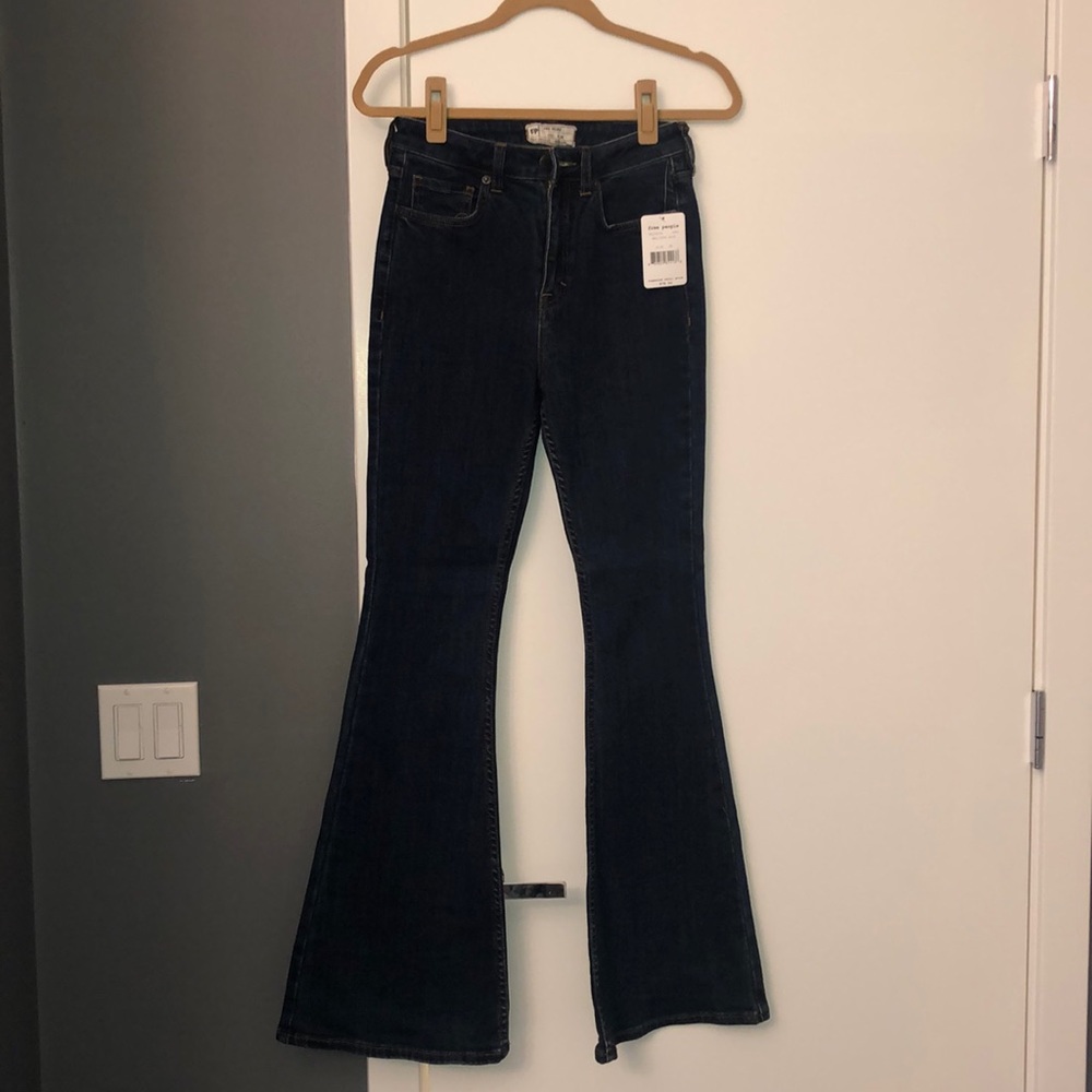 BRAND NEW- high rise flared jeans!